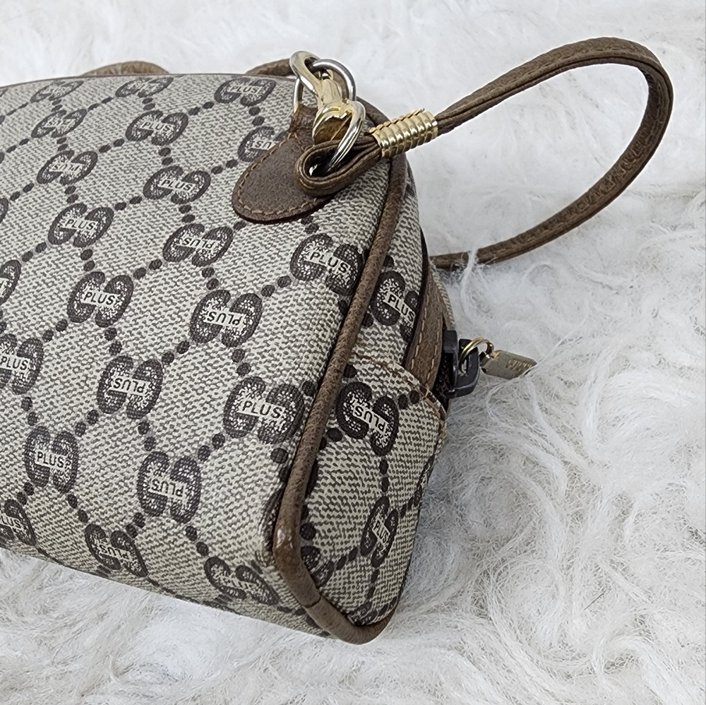 Vintage Gucci GG Plus Crossbody Bag – Rare Collector’s Piece - Picture 3 of 12